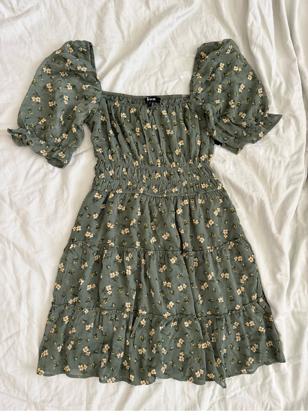 Trixxi Green Floral Puff-Sleeve Mini Dress